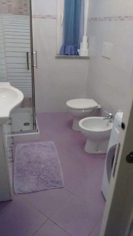 Lake House Mezzanego Apartment